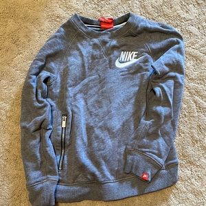 Boys Nike crew neck